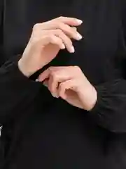 Черный блузка женская Tiffan, с рюшами