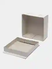 Белый коробка для торта