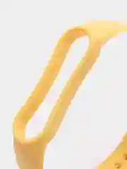 Желтый ремешок силиконовый для фитнес браслета Xiaomi Mi Band 5 Mi Band 6 (Ми Банд 5 Ми Банд 6)