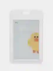 Желтый бейдж с брелком-игрушкой