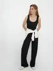 Черный кроп-топ женский Zarina, в спортивном стиле, укороченный