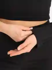 Топ женский на одно плечо, укороченный ,лапша