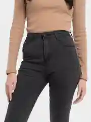 Джинсы женские