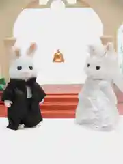 Дом для кукол и животных happy family с часовней и зайцами