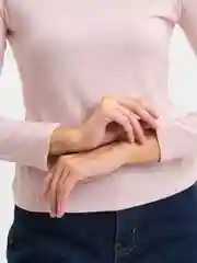 Конфетный водолазка женская