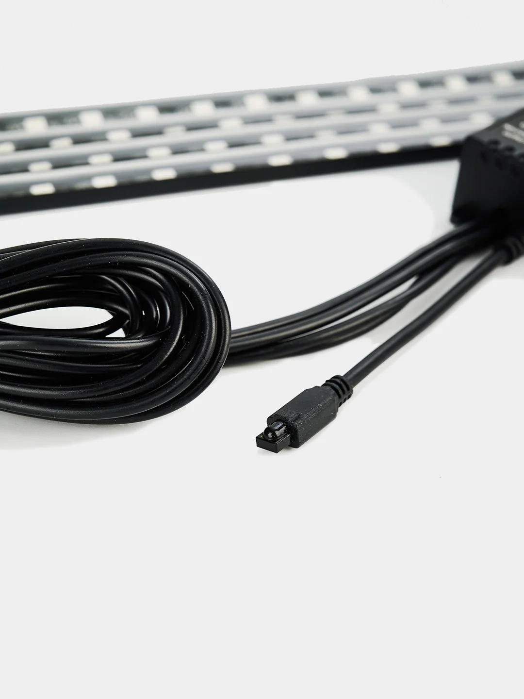 Светодиодная лента с пультом в машину / подсветка ног салона авто / USB, прикуриватель