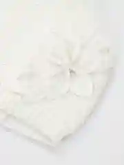 Молочный шапка женская
