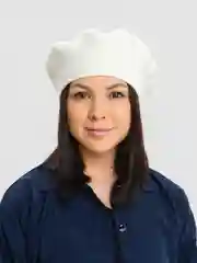Молочный берет женский, на стойке