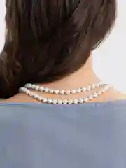 Белый бусы длинные