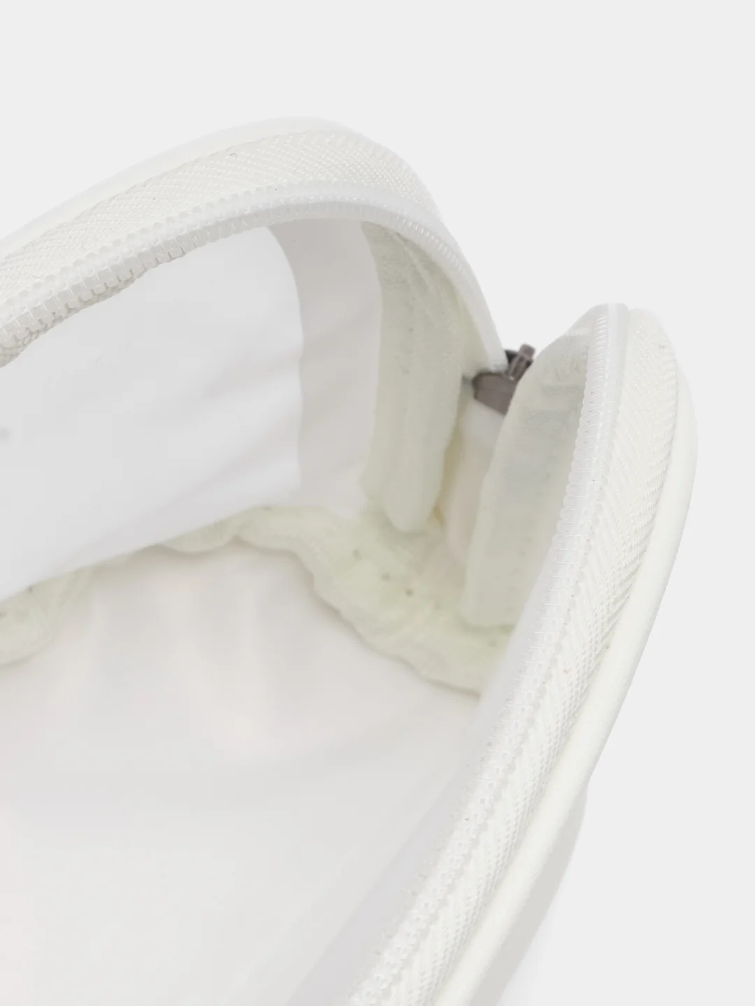 Белый косметичка водонепроницаемая, полупрозрачная Washbag
