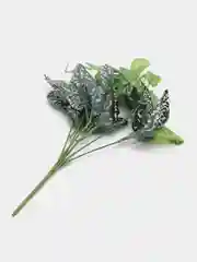 Белый искусственные цветы. Куст зелени. Искусственные растения для декора