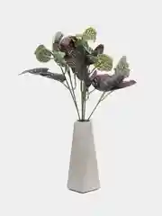 Бордовый искусственные цветы. Куст зелени. Искусственные растения для декора