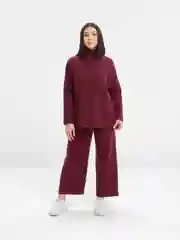 Бордовый костюм в рубчик