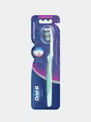ORAL-B Зубная щетка 3D White Whitening 40 средняя 1шт