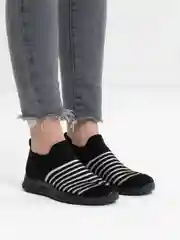 Черный кроссовки женские