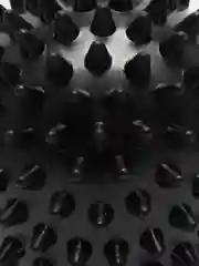 Черный мяч массажный