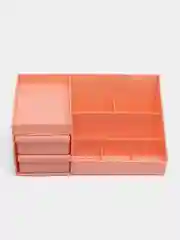 Розовый органайзер для хранения косметики и канцелярии
