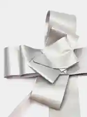 Белый бант-шар
