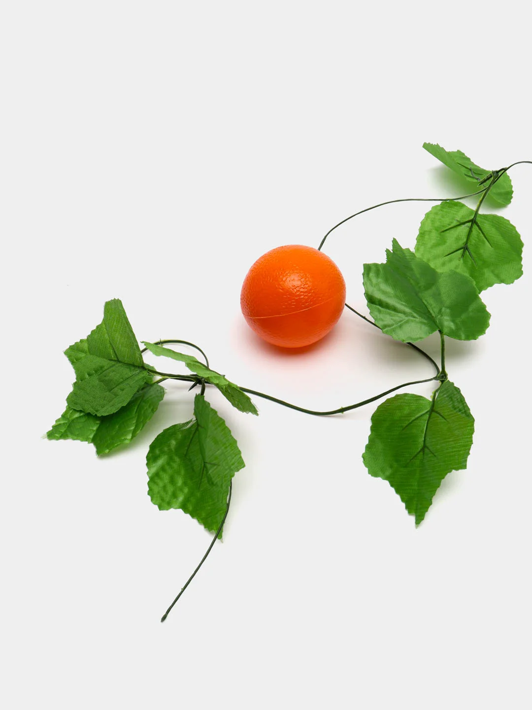 Оранжевый искусственные цветы: клубника, виноград, апельсин, лианы