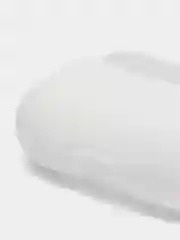 Белый силиконовый чехол для наушников Apple Airpods Pro