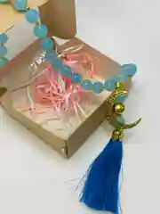 Молочный четки автомобильные/тасбих ( в подарочной коробке)