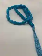 Серый четки с кулоном