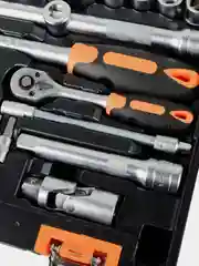 Набор инструментов АВТО 1/2" 1/4" CrV в кейсе 82 предм Вихрь
