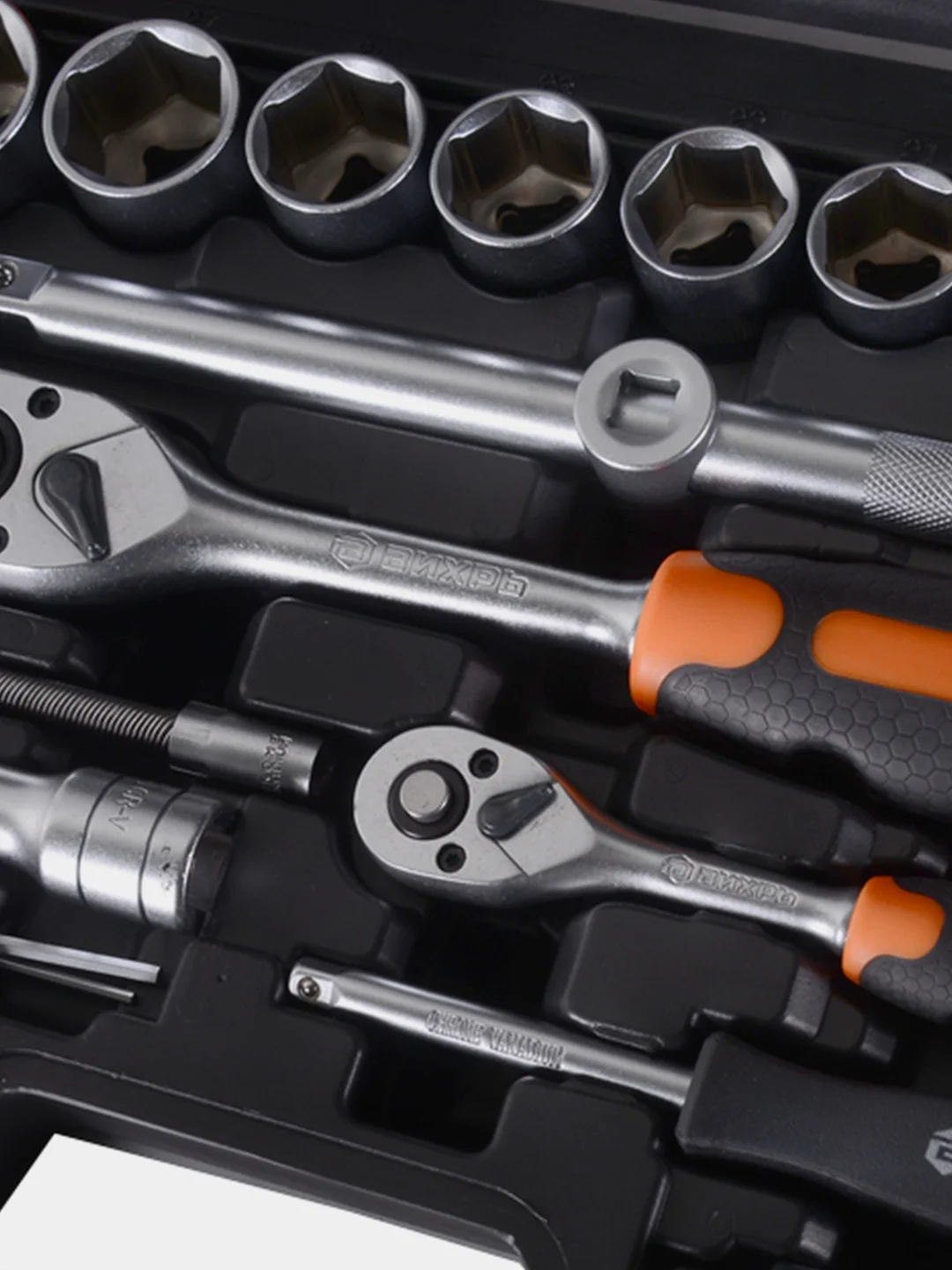 Набор инструментов 1/2" 1/4" CrV в кейсе 94 предм Вихрь