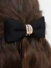 Черный заколка бант