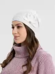 Белый шапка