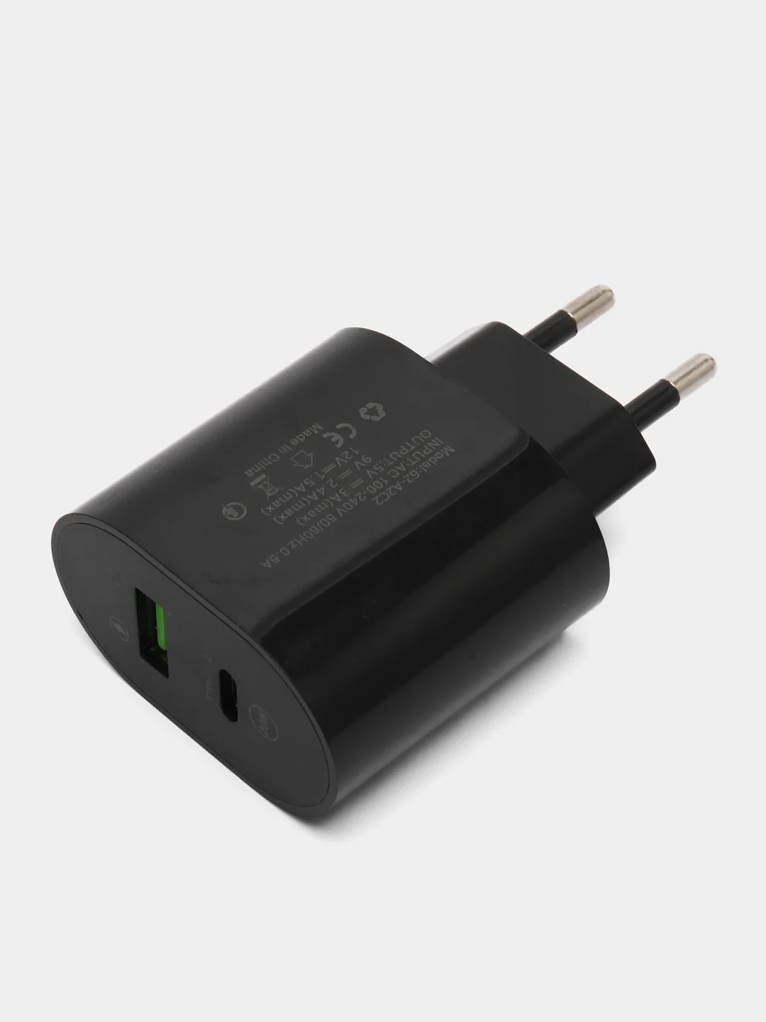 Черный зарядноe устройство Type-C/USB 20W