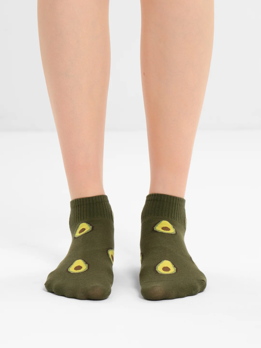 Лесной зеленый носки женские с принтом "Avocado short", укороченные
