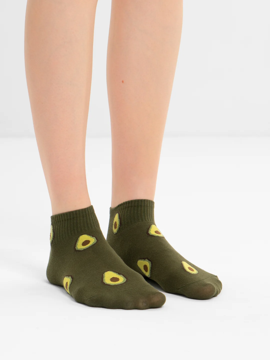Лесной зеленый носки женские с принтом "Avocado short", укороченные