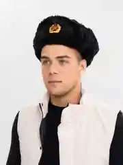 Черный шапка ушанка с кокардой СССР, сувенирная