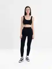 Черный женский костюм для фитнеса