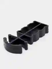 Черный держатель для лыжных комплектов Gekars