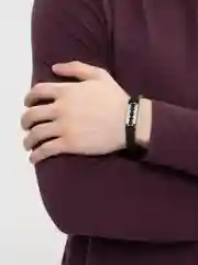 Алый мужские браслеты