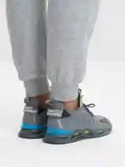 Серый кроссовки мужские, разные модели