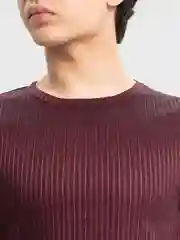 Алый футболка мужская