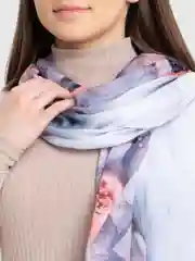 Серый металлик шарф легкий