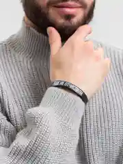 Оливковый силиконовый браслет