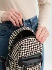 Черный женский рюкзак с принтом LaFemme