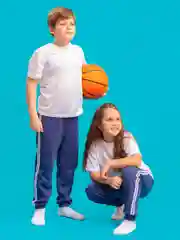 Черный брюки