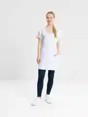 Белый фартук для мастера маникюра Domix