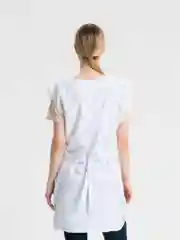 Белый фартук для мастера маникюра Domix