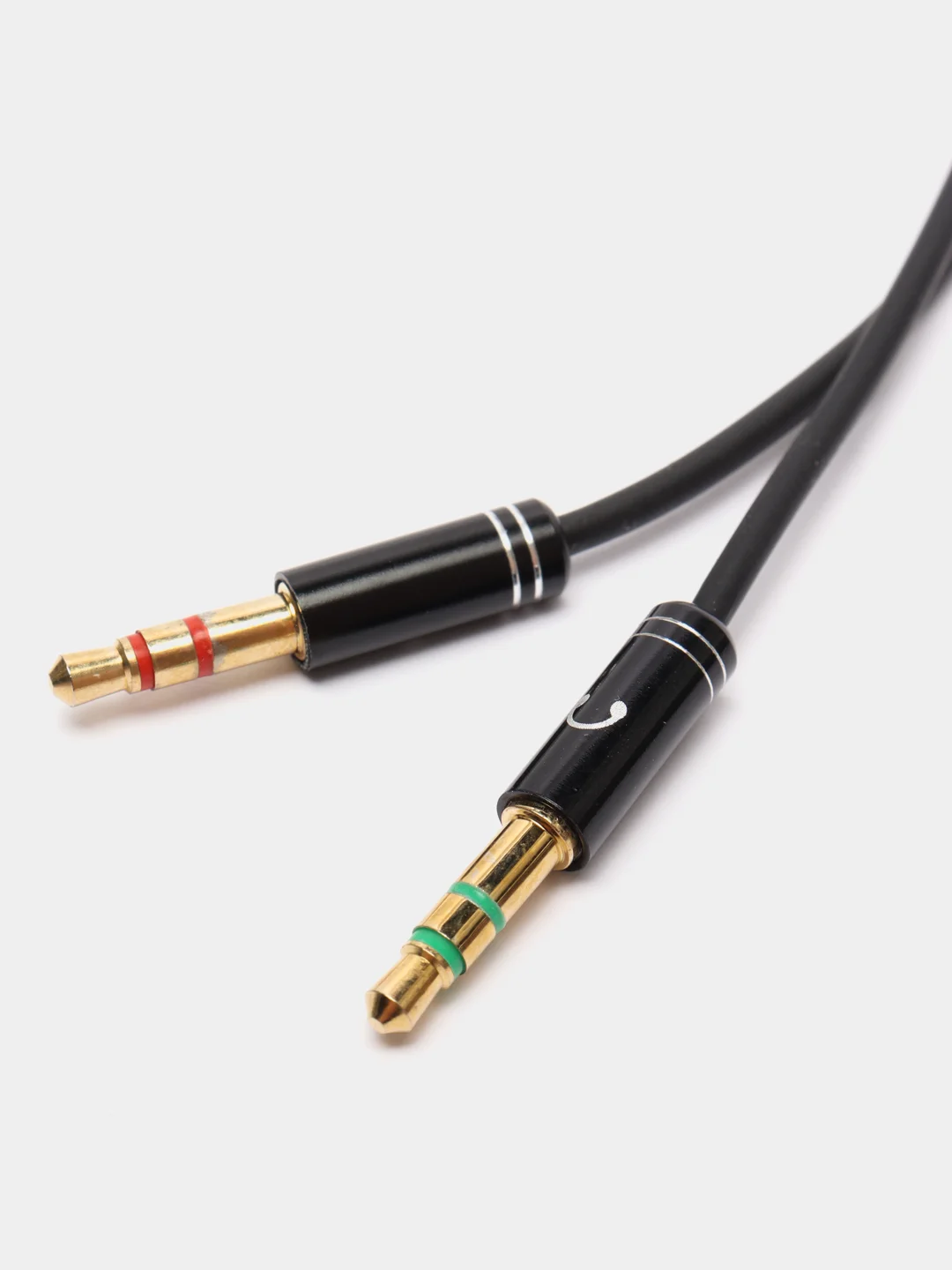 Черный кабель-переходник 2 x Jack 3.5-M - 4-pin Jack 3.5-F