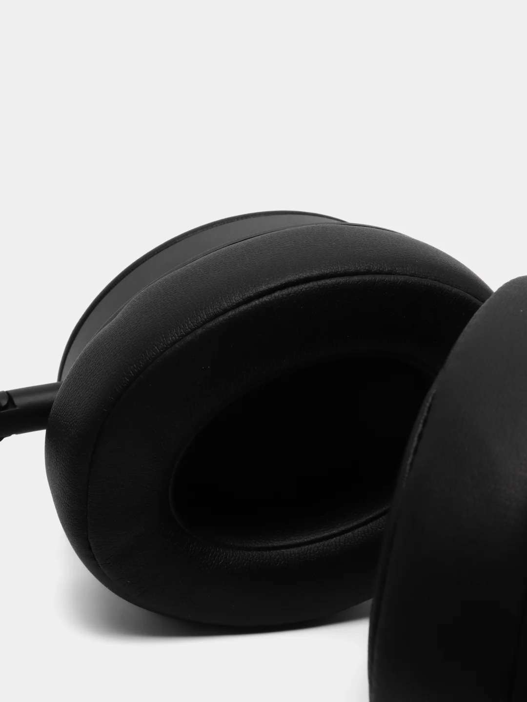 Наушники накладные беспроводные HARPER HB-715 Black с шумоподавлением, с микрофоном