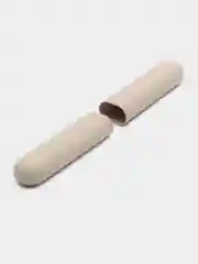 Молочный футляр для зубной щетки дорожный