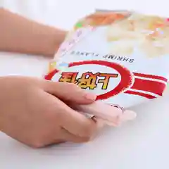 Кухонный зажим для пакета