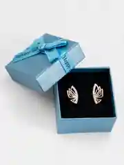 Золотой серьги на английском замке "Fallon Jewelry"
